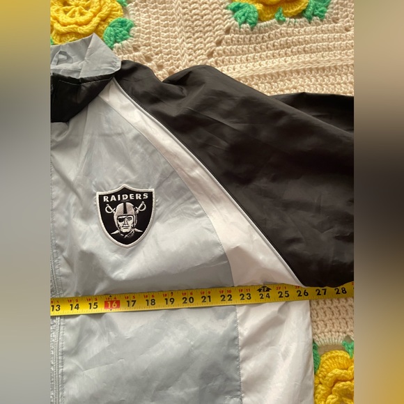 NFL Raiders Windbreaker Jacket. - Picture 10 of 11